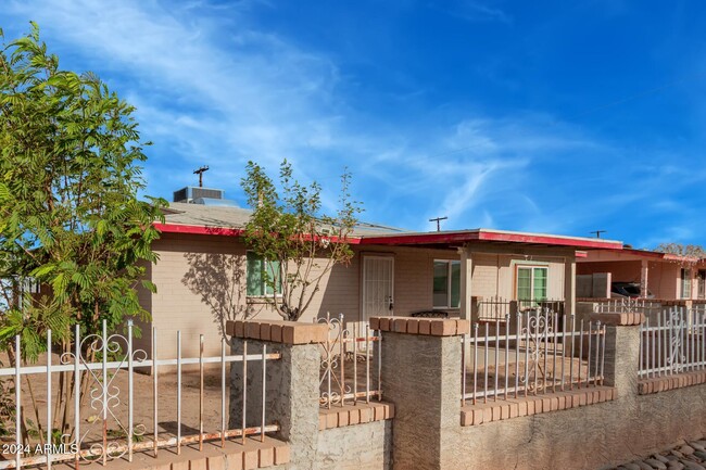 3622 W Sunland Ave in Phoenix, AZ - Building Photo - Building Photo