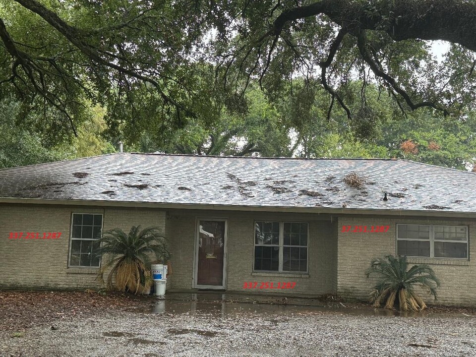 1232 Hugh Wallis Rd S in Lafayette, LA - Building Photo