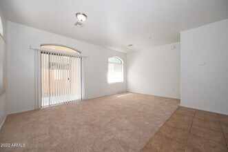 2250 E Deer Valley Dr in Phoenix, AZ - Building Photo - Building Photo