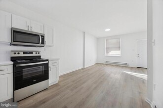 5133 Reno St in Philadelphia, PA - Building Photo - Building Photo