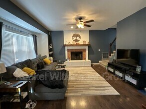 329 Ring of Kerry Dr in Belleville, IL - Building Photo - Building Photo