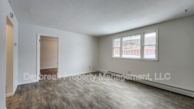 811 7th Ave N in Fargo, ND - Building Photo - Building Photo