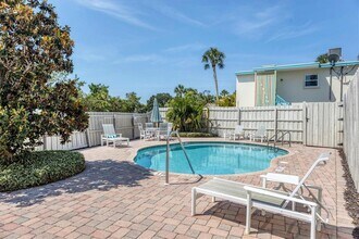 357 Tierra Mar Ln in Siesta Key, FL - Building Photo - Building Photo