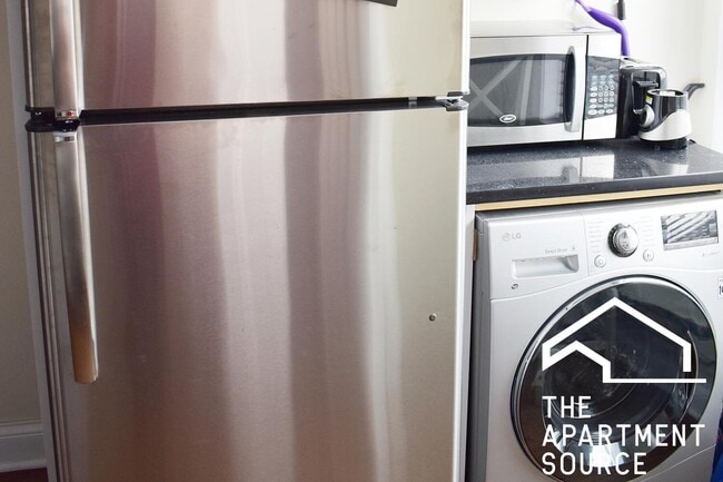 3819 N Greenview Ave, Unit 3N in Chicago, IL - Foto de edificio - Building Photo