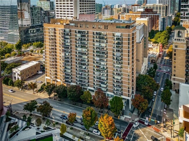 620 Peachtree St NE in Atlanta, GA - Building Photo - Building Photo