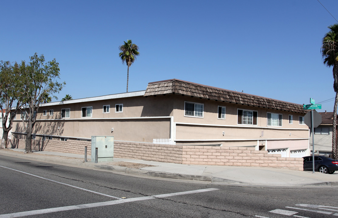 1903 Bataan Rd in Redondo Beach, CA - Building Photo