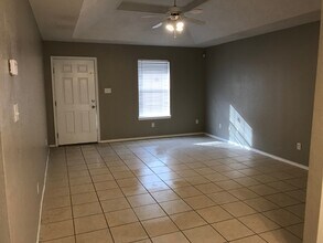 1801 Lexington Cir, Unit #3 in Edinburg, TX - Building Photo - Building Photo