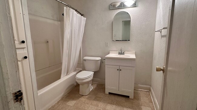 802 N Kickapoo Ave in Shawnee, OK - Building Photo - Building Photo