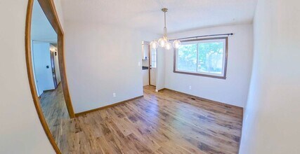 404 Cherry Cir in Manhattan, KS - Building Photo - Building Photo