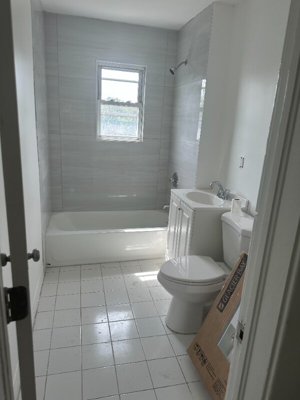 243 Ward Ave in Staten Island, NY - Building Photo - Building Photo