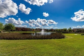 11864 Izarra Way, Unit 1004 in Ft. Myers, FL - Building Photo - Building Photo