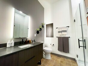 105 Addison St in Boston, MA - Building Photo - Building Photo