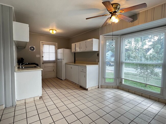 4904 Justin Rd in Columbus, OH - Foto de edificio - Building Photo