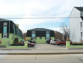 Fish Heads in Norfolk, VA - Foto de edificio - Building Photo