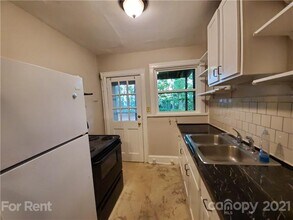 1412 Park Dr-Unit -2 in Charlotte, NC - Foto de edificio - Building Photo