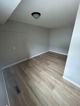 513-513-513-512 Washington St in Hudson, IA - Building Photo - Building Photo