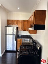 738 S New Hampshire Ave in Los Angeles, CA - Foto de edificio - Building Photo