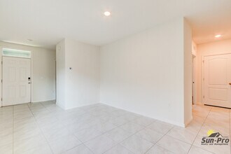 507 Armoyan Wy in New Smyrna Beach, FL - Building Photo - Building Photo