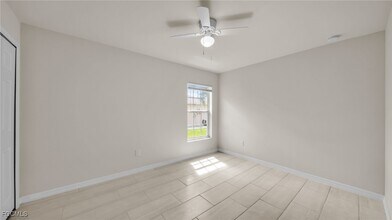 1415-1417 Academy Blvd in Cape Coral, FL - Foto de edificio - Building Photo