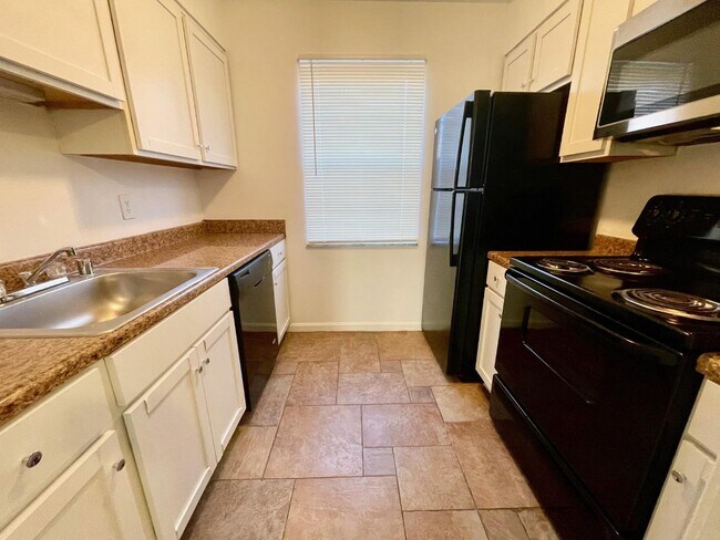 3301 Arterburn Ave in Louisville, KY - Building Photo - Building Photo