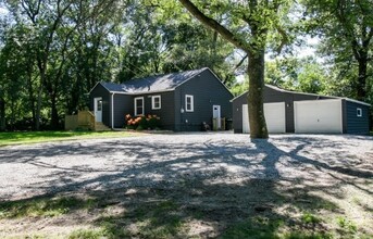 635 McShane Ave in Waterloo, IA - Building Photo - Building Photo