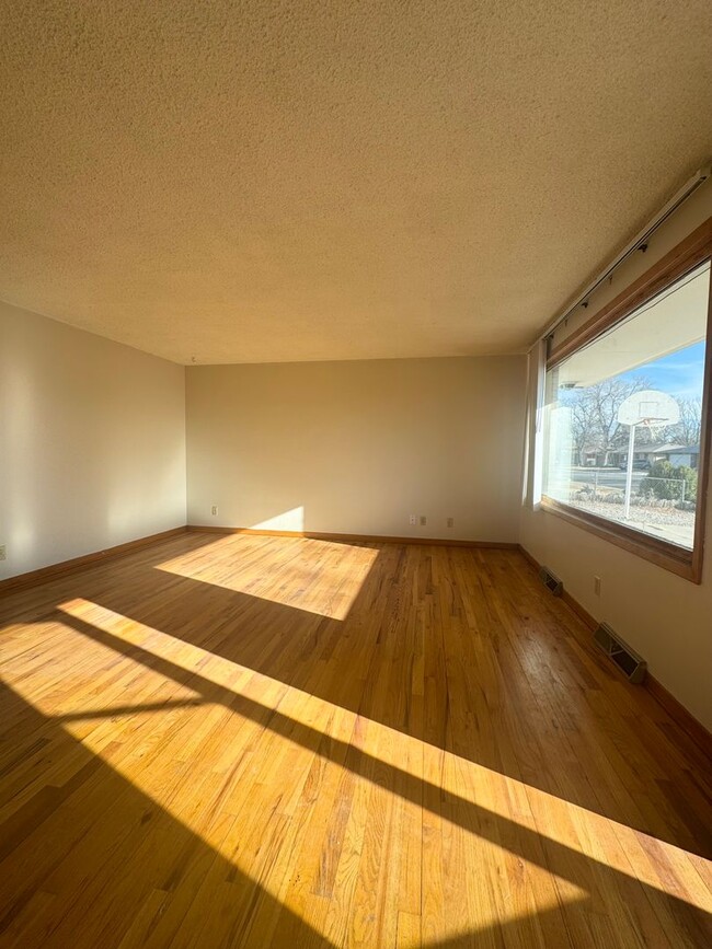 2009 Cameo Ave in Loveland, CO - Building Photo - Building Photo