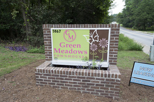 Green Meadows Townhouses Apartments