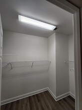 5184 NW 84th Ave in Doral, FL - Building Photo - Building Photo