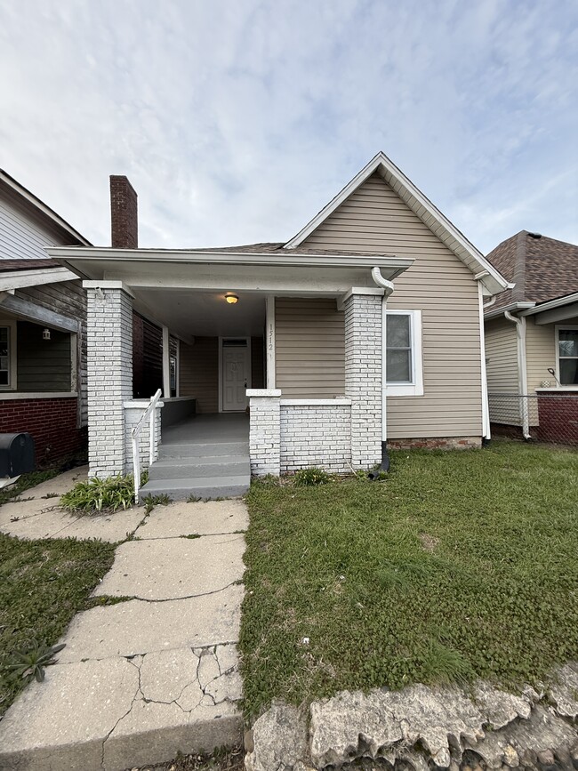 1512 English Ave in Indianapolis, IN - Building Photo - Building Photo