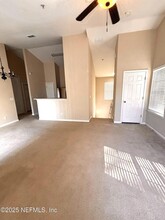 575 Oakleaf Plantation Pkwy, Unit 412 in Orange Park, FL - Building Photo - Building Photo