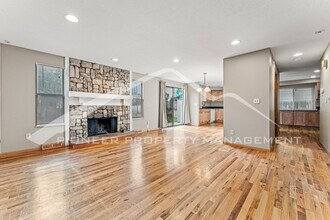5753 S Lansing Ct in Englewood, CO - Foto de edificio - Building Photo