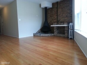 2858 N Clark St in Chicago, IL - Building Photo - Building Photo