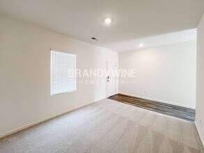 7625 Saffron Ave in Covington, GA - Foto de edificio - Building Photo