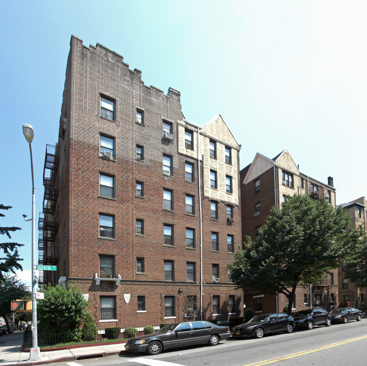 1909 Quentin Rd in Brooklyn, NY - Building Photo