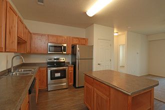 Gateway North Apartments in Firestone, CO - Foto de edificio - Interior Photo