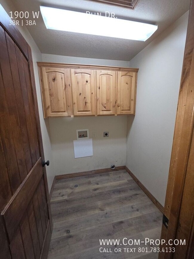 1900 W Pheasant Run Dr in Orem, UT - Building Photo - Building Photo