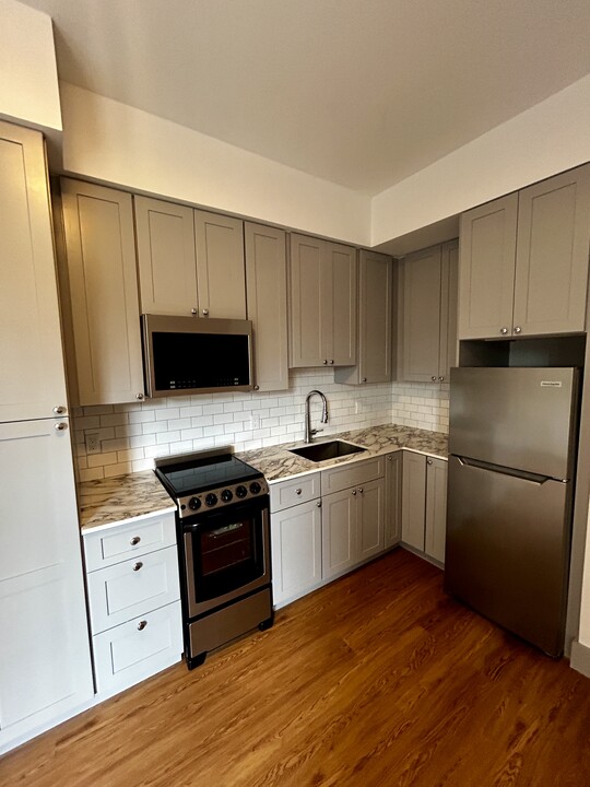 86 Saint Botolph St, Unit 10 in Boston, MA - Building Photo