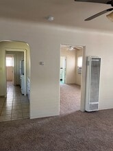 217 Olive Ave in Modesto, CA - Foto de edificio - Building Photo