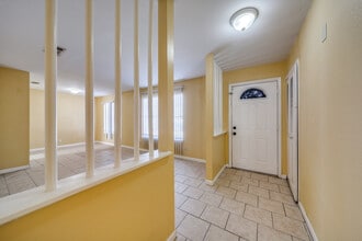 7302 Glen Hvn in San Antonio, TX - Building Photo - Building Photo