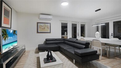 1645 NE 9th Ave, Unit 2 in Fort Lauderdale, FL - Foto de edificio - Building Photo