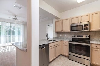 Discovery Palms in Orlando, FL - Building Photo - Building Photo