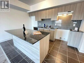 6 Spice Wy in Barrie, ON - Building Photo - Building Photo