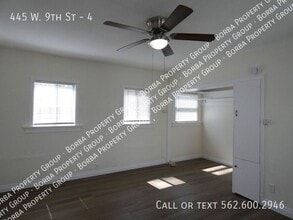 445 W 9th St in Long Beach, CA - Foto de edificio - Building Photo