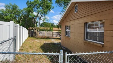 4518 Yorkshire Ave in Spring Hill, FL - Building Photo - Building Photo