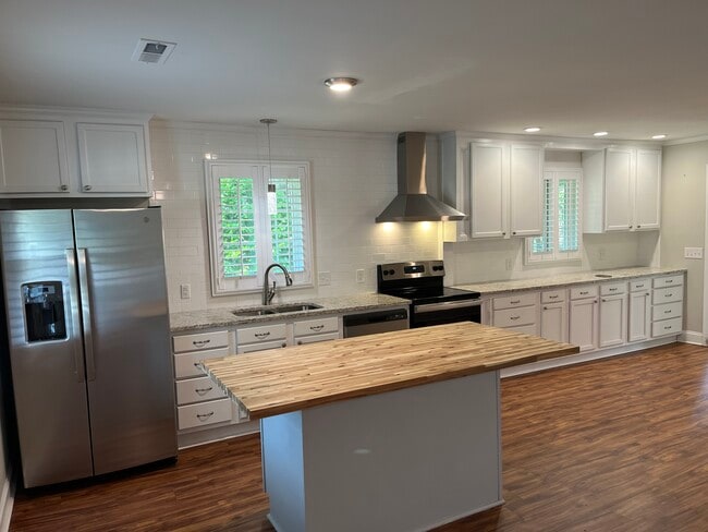 property at 810 Wannamaker Ave