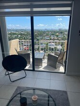 2350 NE 135th St, Unit 1109 in North Miami, FL - Building Photo - Building Photo