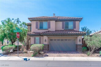 7425 Glorious Sun Dr in Las Vegas, NV - Building Photo - Building Photo