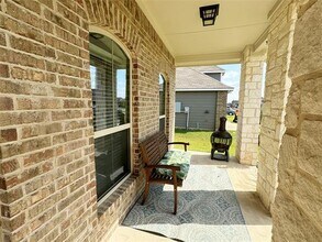 3016 Samson Dr in Lorena, TX - Building Photo - Building Photo