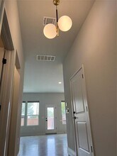 1302 Limelight Ln in Pflugerville, TX - Foto de edificio - Building Photo