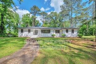 1332 Willis Mill Rd SW in Atlanta, GA - Building Photo